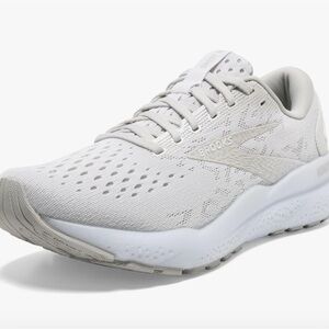 Brooks Ghost 16 Running Shoes - worn 2 less than 3hrs total color is white